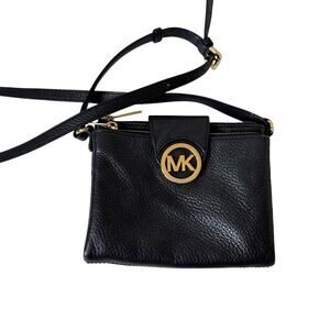 Michael Kors Black Pebbled Leather Crossbody Handbag Purse Bag Gold Tone Classic